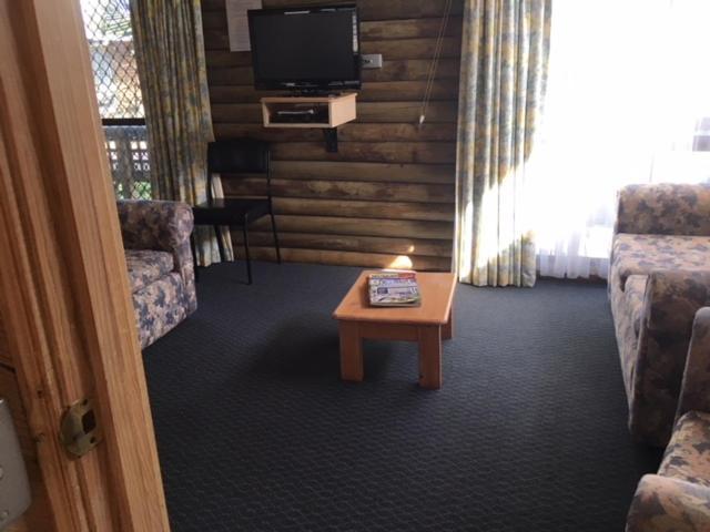 ليكس إنترانس Lazy Acre Log Cabins المظهر الخارجي الصورة